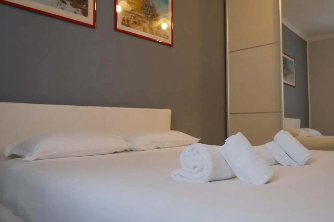 Apartment Orea Spiti - San Gottardo Classic Milan Italy